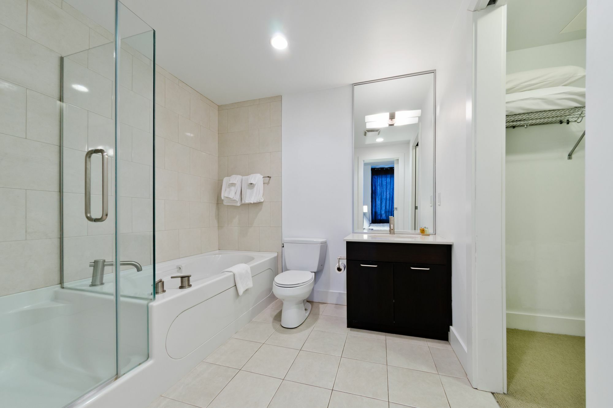 Suite Digs Arriva YYC Exteriér fotografie